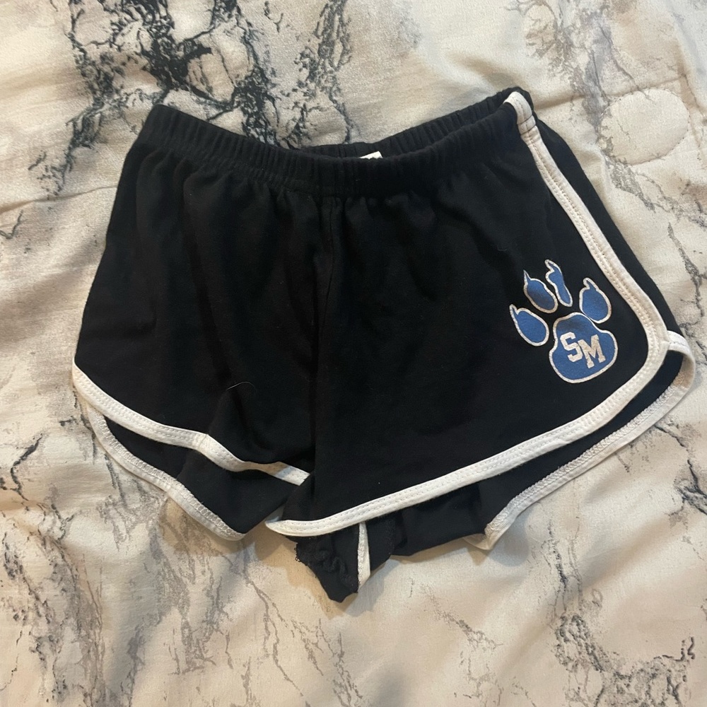 Shawn mendes shorts